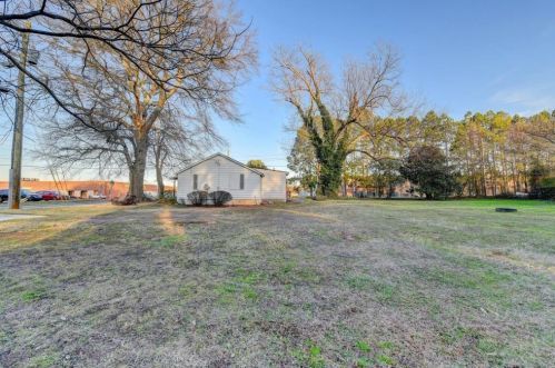 4523 Elmdale Dr, Tucker GA 30084-6565 exterior