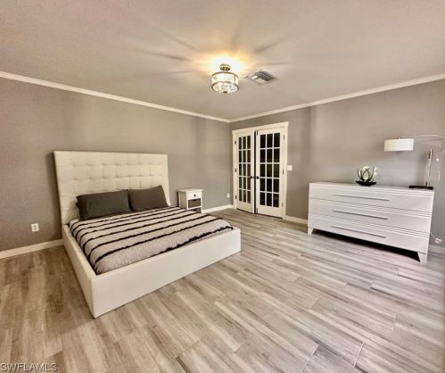 754 105 Ave, Naples FL 34108-1842 exterior