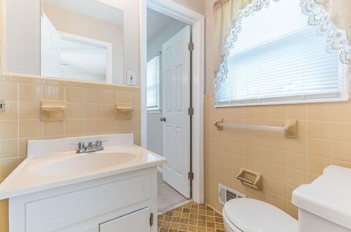 2304 Amber Wood Dr, Lithonia GA 30078-6131 exterior