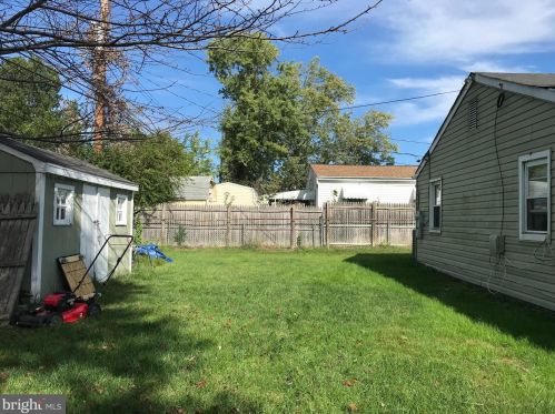 1406 Houghton Rd, Glen Burnie MD 21061-4304 exterior