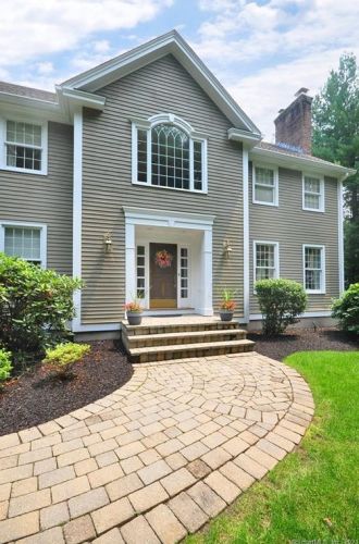 2 Fitzwilliam Park, Farmington, CT 06032-1552