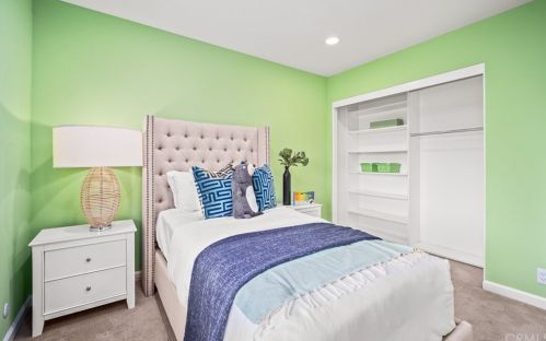 1871 Bryan Ave, Tustin CA 92780-4703 exterior