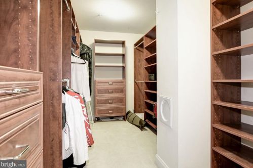 204 Deep Trail Ln, Rockville MD  20850-7753 exterior