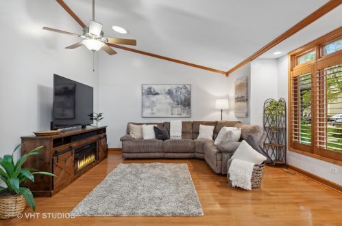 965 Greta Ave, Bull Valley IL exterior