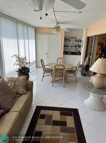 9260 14th St, Boca Raton FL  33428-6808 exterior