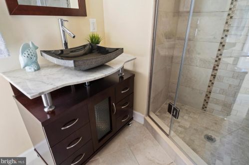 616 M St, Washington DC 20002-3425 exterior