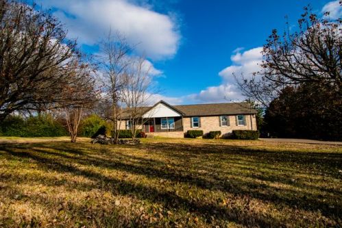 2705 Old Laguardo Rd, Lebanon, TN 37087-8933