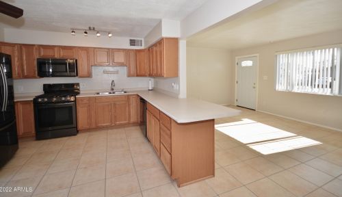 1002 Cinnabar Ave, Phoenix AZ 85020-1878 exterior