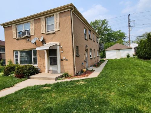 9314 Burleigh St, Milwaukee, WI 53222-3550