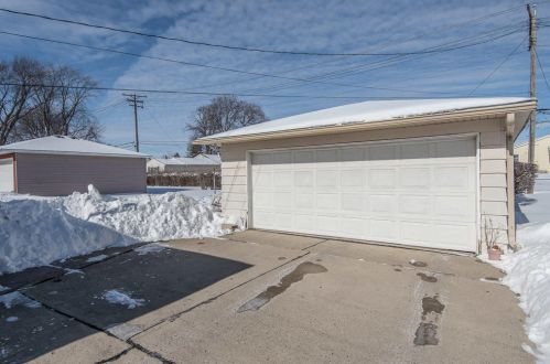 5640 Allerton Ave, Milwaukee WI 53221-2155 exterior