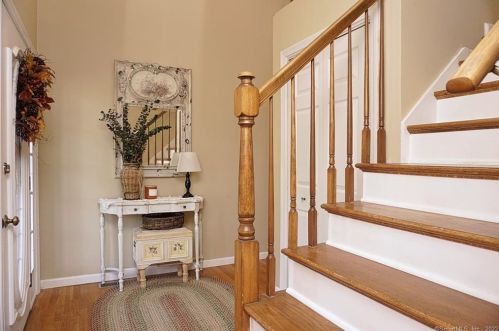 109 Babbling Brk Rd, Torrington CT 06790-2166 exterior