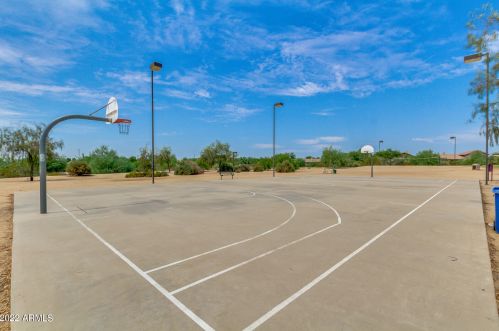 4564 Chisum Trl, Phoenix AZ  85050-8525 exterior