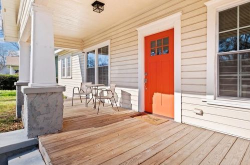 1749 Hamilton Ave, Atlanta GA  30344-4143 exterior