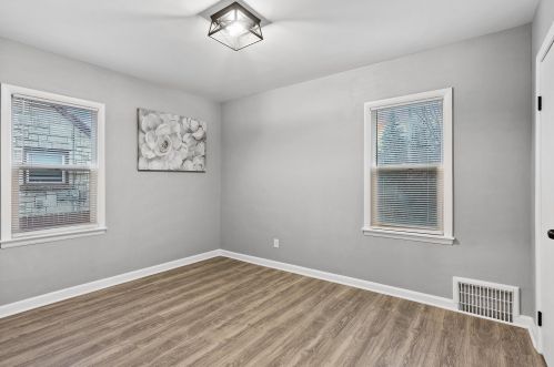 2812 84th St, Milwaukee WI  53222-4704 exterior