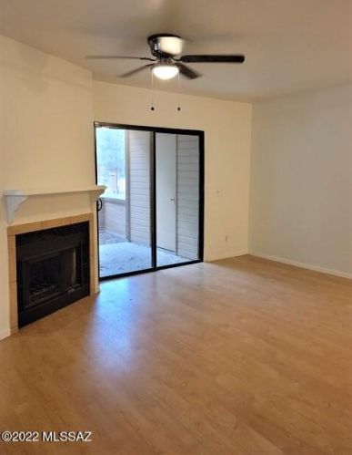 5688 Wood Crest Dr, Tucson AZ  85746-1305 exterior