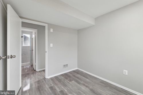 4000 Javins Dr, Alexandria VA  22310-2037 exterior