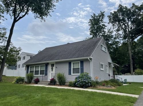 63 Audley Rd, Springfield, MA 01118-2308