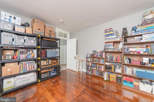 113 Walnut St, Lancaster PA 17602-2451 exterior