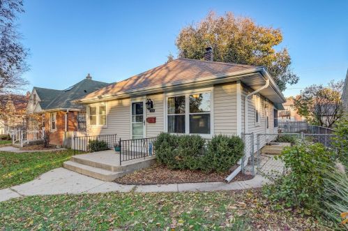 2850 77th St, Milwaukee WI  53219-2766 exterior