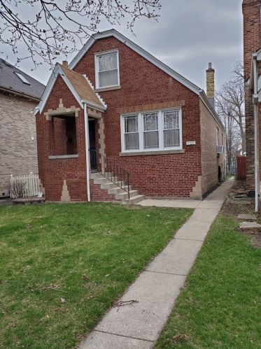 5525 Newland Ave, Chicago, IL 60638-2301