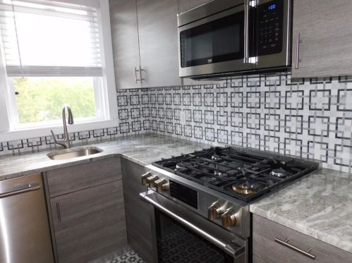 146 Woodbine St, Providence RI  02906-2544 exterior