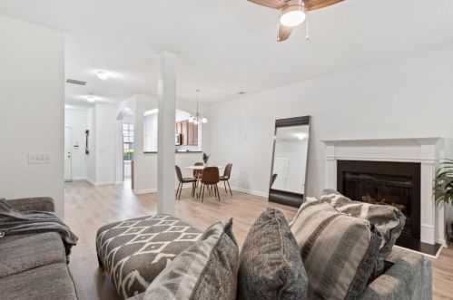 1616 Bayrose Cir, Atlanta, GA 30344-1692