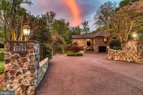 1125 Basil Rd, Mc Lean VA  22101-1803 exterior