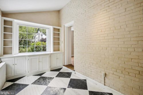 312 Alexandria Ave, Alexandria VA 22301-3036 exterior