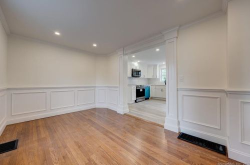 146 Ward St, Wallingford CT  06492-4038 exterior