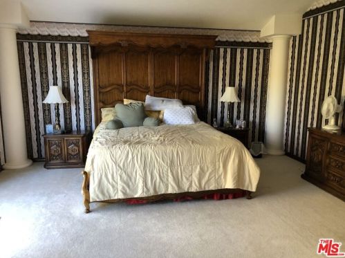 39850 Calle Breve, Temecula CA 92592-8692 exterior