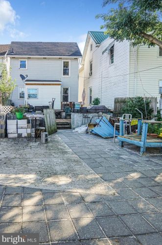 19 Mcallister St, Hanover PA 17331-3231 exterior