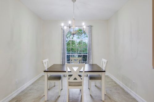 2779 Eagle Dr, Fort Pierce FL  34984-8919 exterior