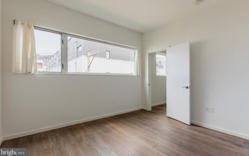 1112 Bodine St, Philadelphia PA 19122-0030 exterior