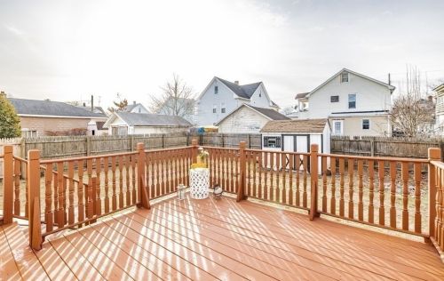 32 Monrovia St, Springfield MA 01104-3113 exterior