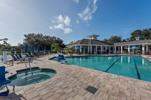 64 Cypress Vw Dr, Naples FL 34113-8009 exterior