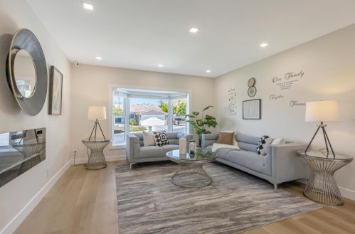 3652 Bloomsbury Way, San Jose CA  95132-2003 exterior