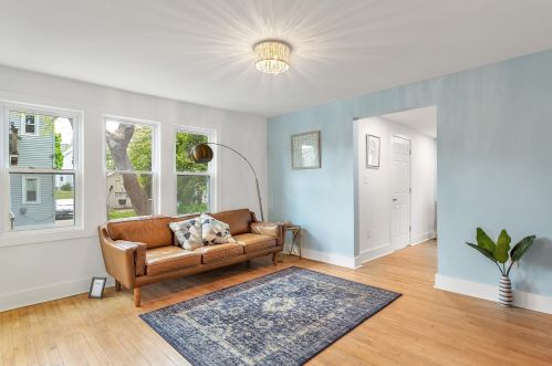 1812 Thomas Ave, Milwaukee WI  53211-4358 exterior