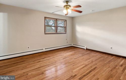 2511 Meetinghouse Rd, Jamison PA 18929-1157 exterior