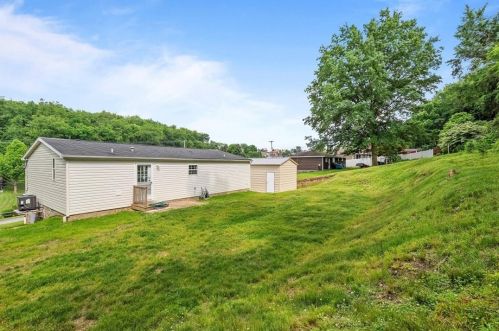 3828 Eliza St, Pittsburgh PA 15122-2033 exterior