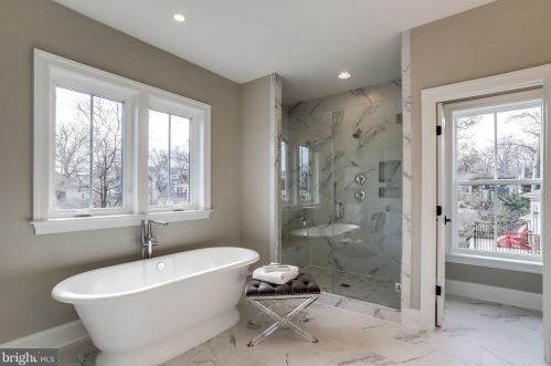 2733 1 St, Arlington VA 22203-2639 exterior