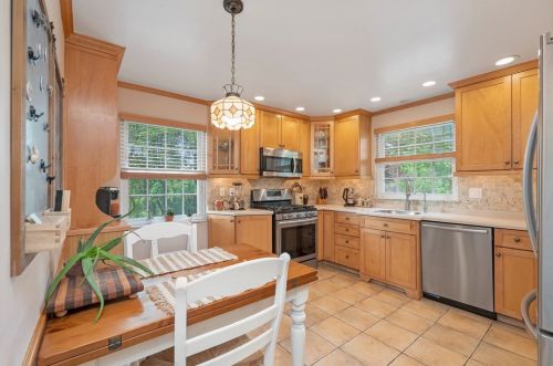 181 Penhurst Dr, Pittsburgh PA 15235-5318 exterior