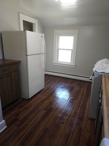 1460 Getty St, Meskegon MI 49445-2615 exterior