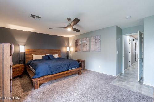 7498 Giachery Ave, Tucson AZ  85747-5613 exterior