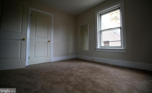 19 County Line Rd, Ardmore PA 19003-0021 exterior