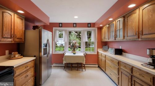 1165 Wood Ln, Warminster PA 18974-2645 exterior