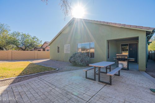 2334 Carter Rd, Phoenix AZ 85041-6057 exterior