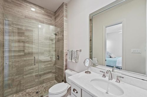 2927 Cotswold Manor Dr, Humble TX 77339-0016 exterior