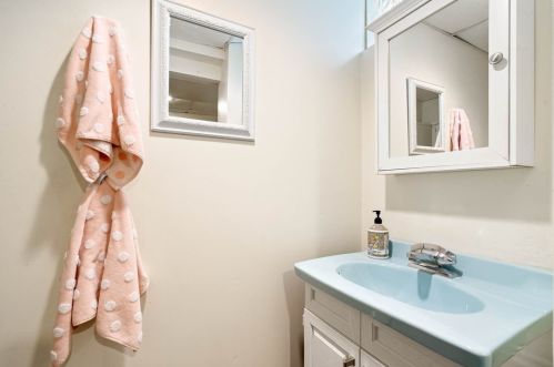 255 Cascade Rd, Pittsburgh PA 15221-4439 exterior