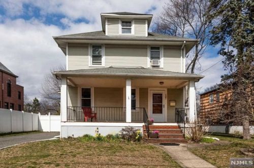 127 Grand St, N Milford, NJ 07646-2625