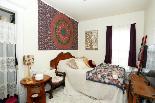 2453 Oakland Ave, Milwaukee WI 53211-4335 exterior